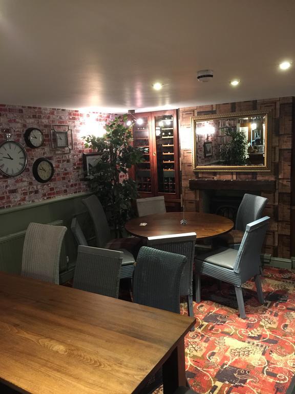The Talbot Hotel Cleobury Mortimer Eksteriør billede