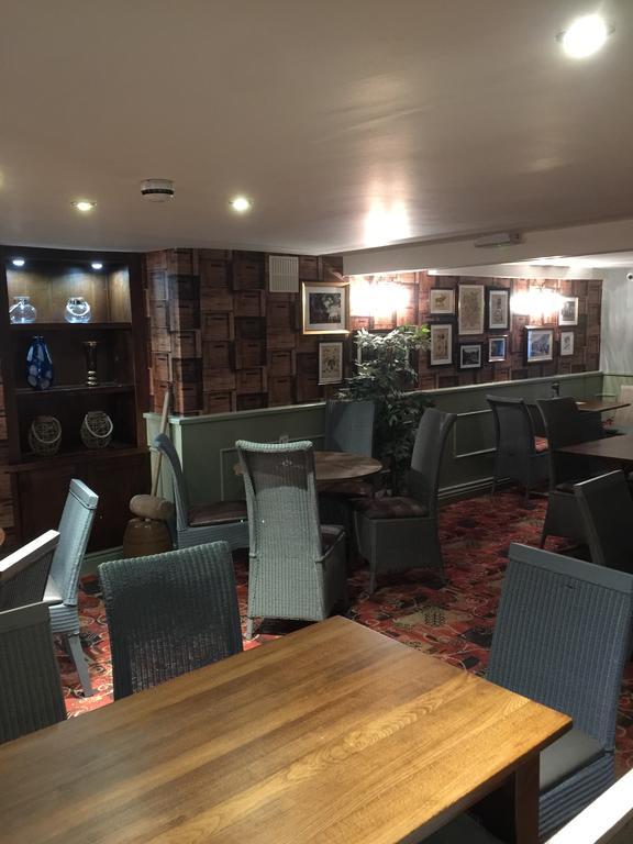 The Talbot Hotel Cleobury Mortimer Eksteriør billede