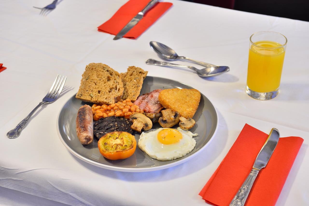 The Talbot Hotel Cleobury Mortimer Eksteriør billede