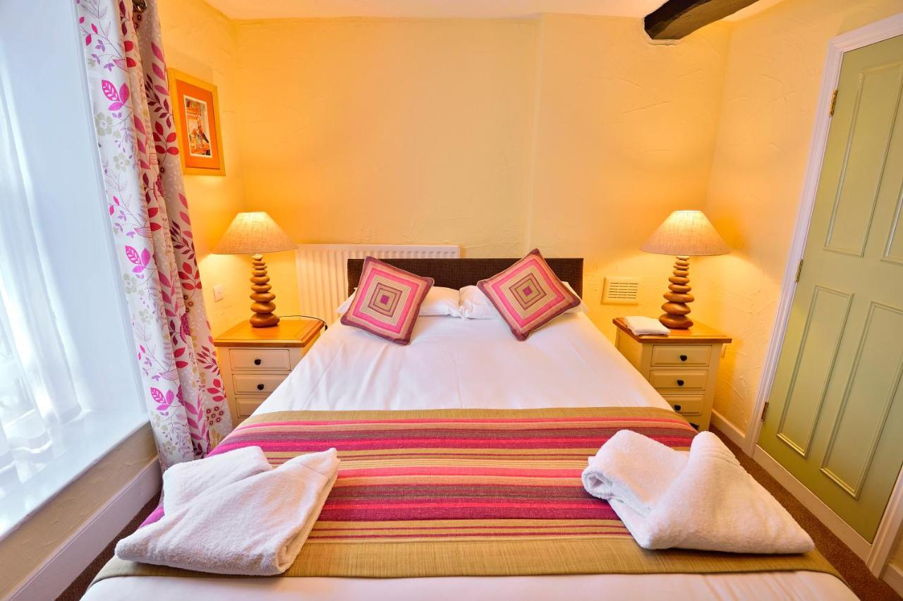 The Talbot Hotel Cleobury Mortimer Eksteriør billede